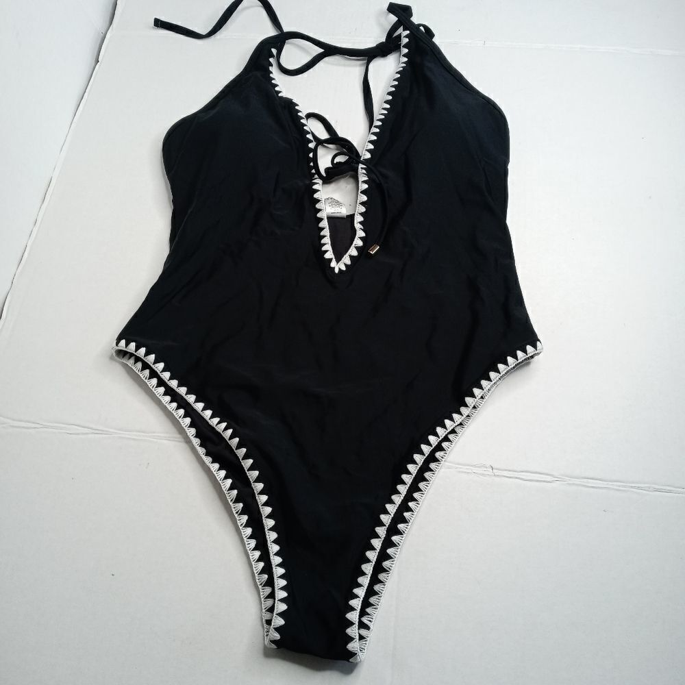 RELLECIGA Black Deep V One Piece Swimsuit - Picture 5 of 10